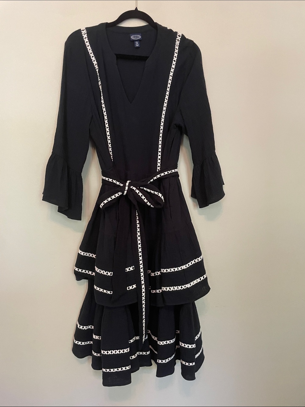 Black Tiered V-Neck Midi Dress with White Trim